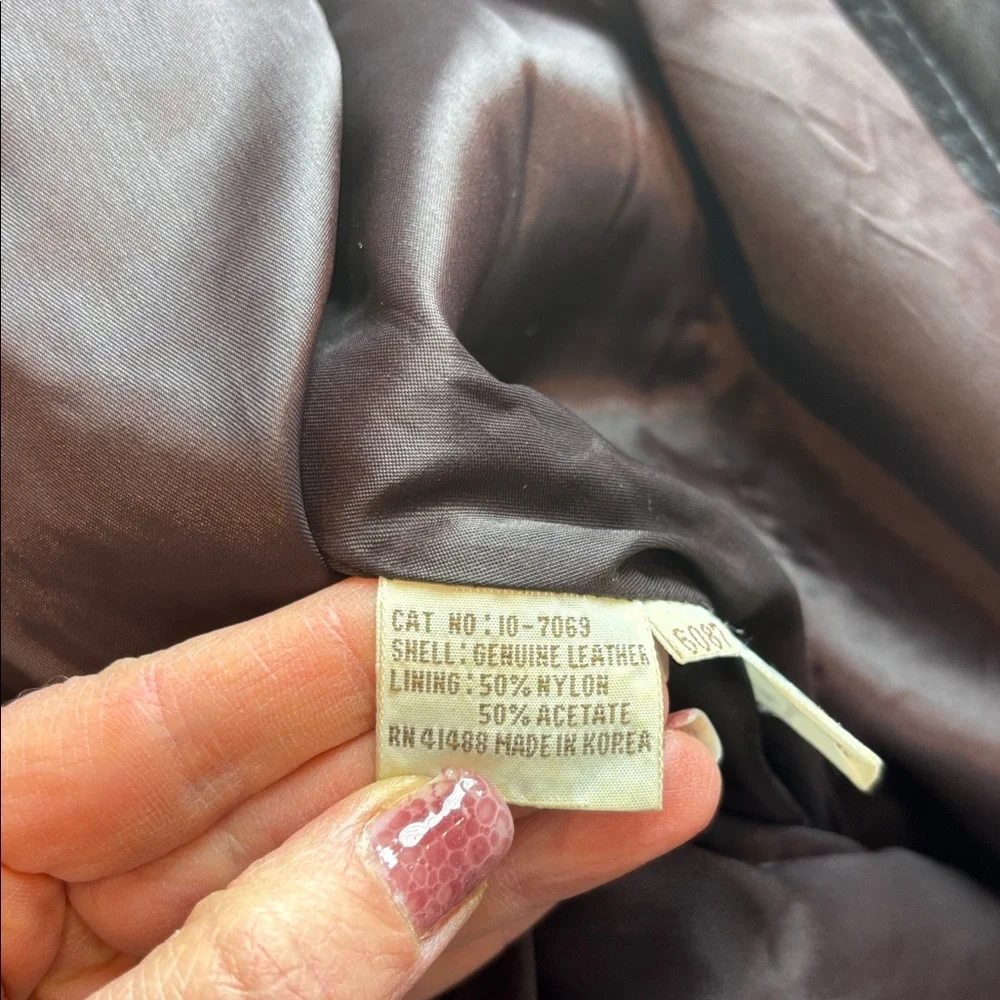 Vintage AMBRIA Black Genuine Leather Fitted Dress | Quilted Shoulders | Size 10 - Picture 9 of 12